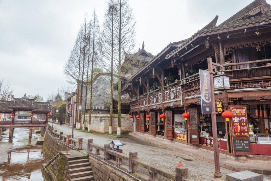 长沙黄花机场有长时间停车的停车场吗？是怎么收费的？游戏画面